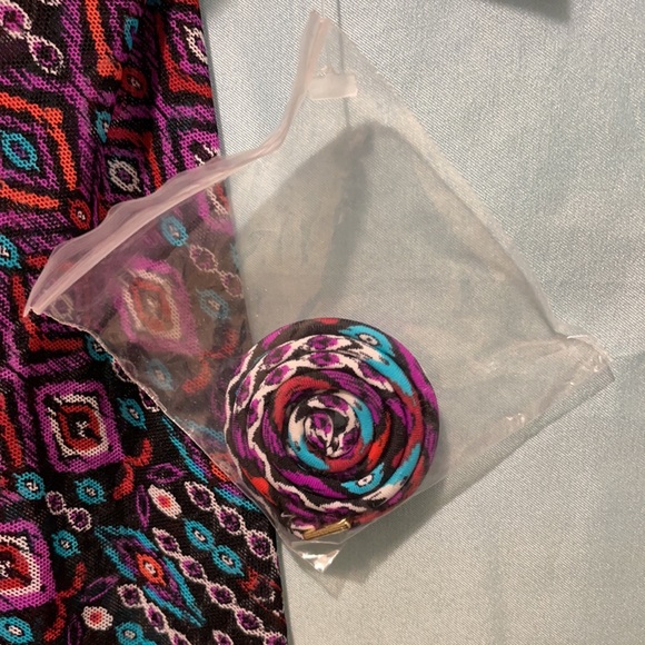 NWT- Bathing suit top. Sheer bottom Sz SM. Aztec - Picture 4 of 9